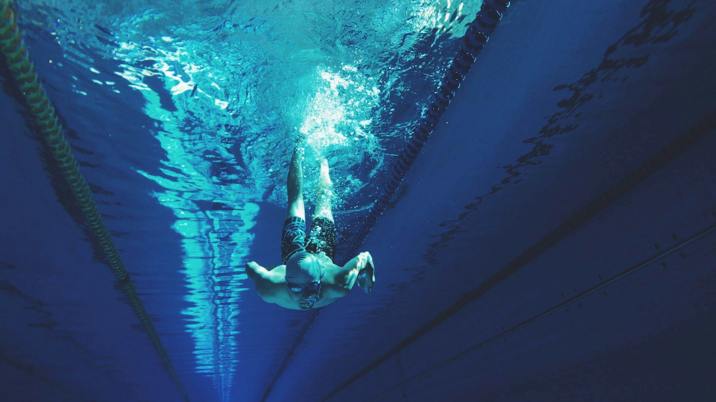 How Many Calories Does Swimming Burn and How to Maximize It